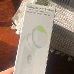 Clinique Makeup - Clinique sonic system -brand new Clinique Makeup - Clinique sonic system -brand new